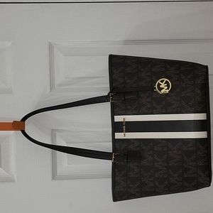 Michael Kors logo stripe tote bag